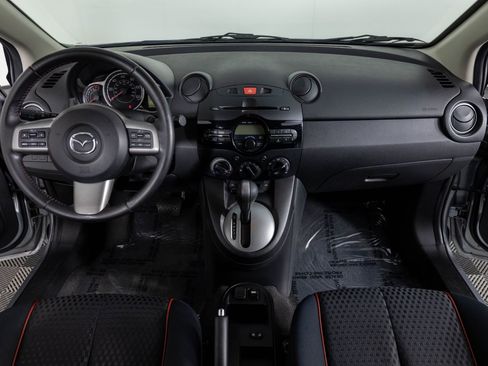 Used 2014 MAZDA MAZDA2 Touring FWD image 33