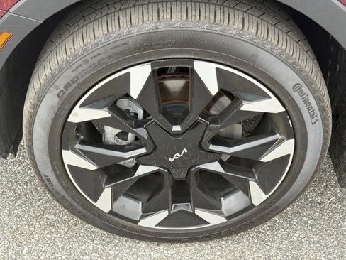 Used 2025 Kia Sorento EX w/ Panoramic Sunroof Package FWD image 17