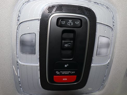 Used 2024 Hyundai Elantra Limited FWD image 13