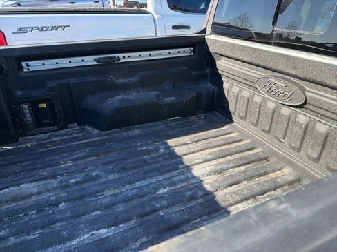 Used 2022 Ford Maverick Lariat w/ Lariat Luxury Package image 5