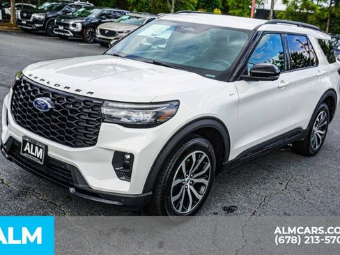 Used 2025 Ford Explorer ST-Line AWD/4WD image 15