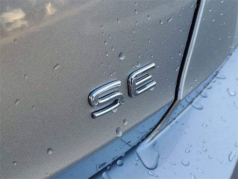 Certified 2024 Volkswagen Jetta SE image 7