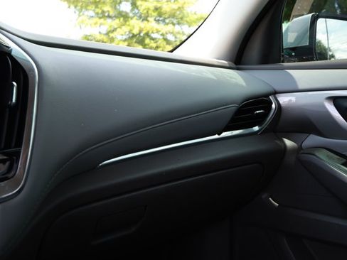 Used 2019 Chevrolet Traverse LT w/ LT Premium Package FWD image 26