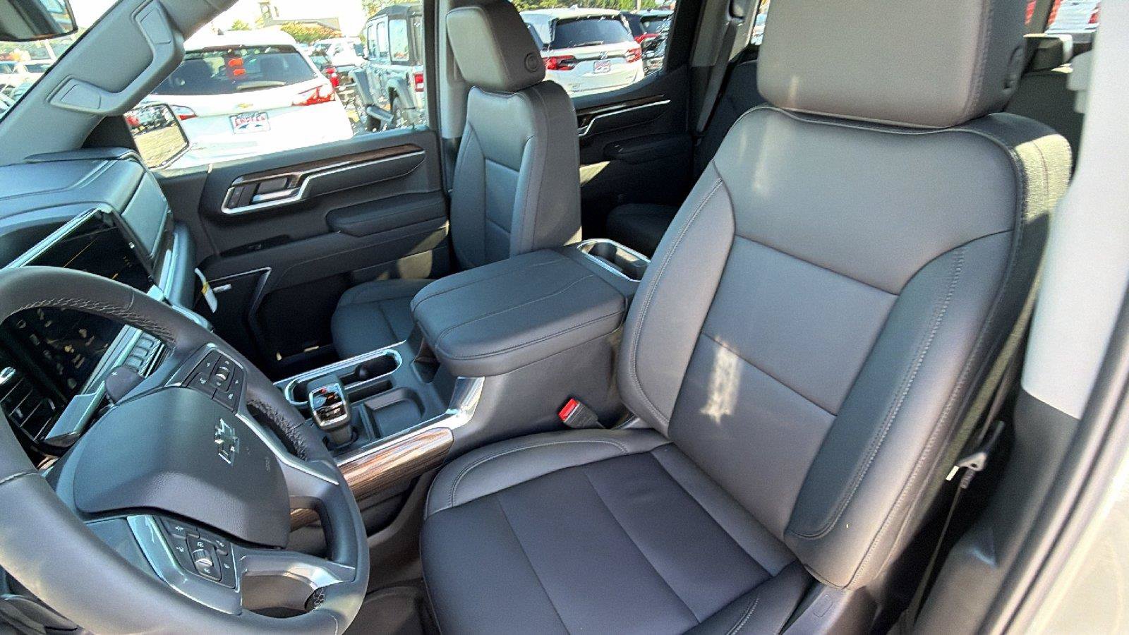 New 2026 Chevrolet Silverado 1500 RST AWD/4WD image 4