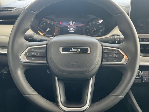 Used 2025 Jeep Compass Limited AWD/4WD image 29