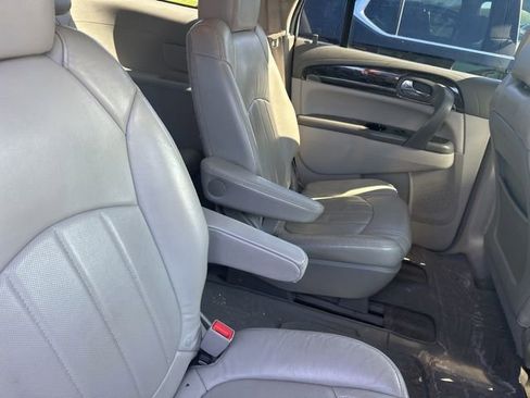 Used 2013 Buick Enclave Leather w/ Trailering Provision Package FWD image 3