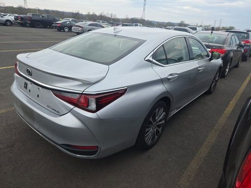 Used 2019 Lexus ES 300h w/ Premium Package FWD image 5