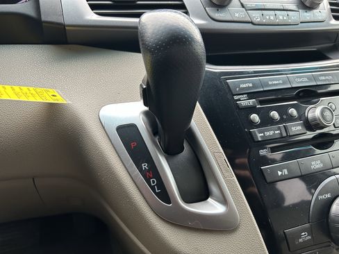 Used 2012 Honda Odyssey EX-L image 17