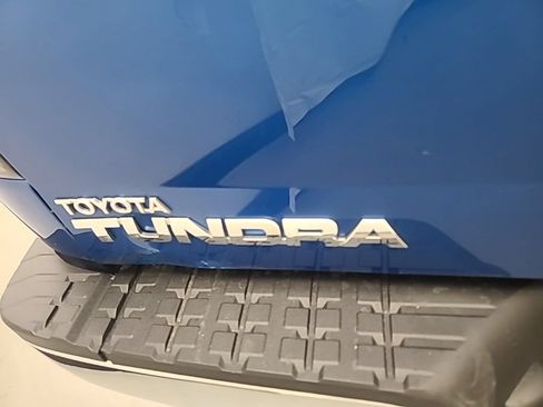 Used 2008 Toyota Tundra SR5 w/ TRD Off-Road Pkg AWD/4WD image 12