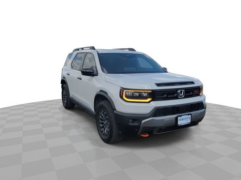 Used 2026 Honda Passport TrailSport image 2