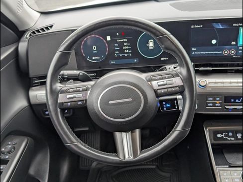 Used 2024 Hyundai Kona Limited image 13