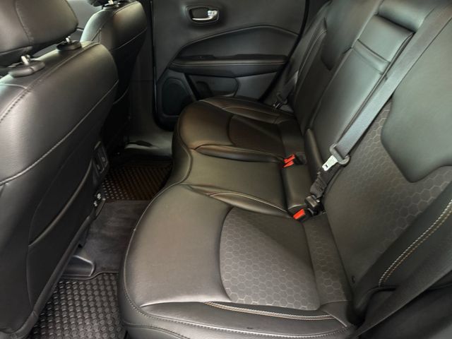 Used 2019 Jeep Compass Latitude w/ Popular Equipment Group AWD/4WD image 24