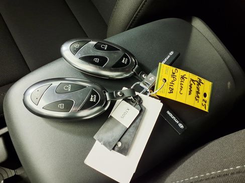 Certified 2025 Hyundai Kona SEL FWD image 24