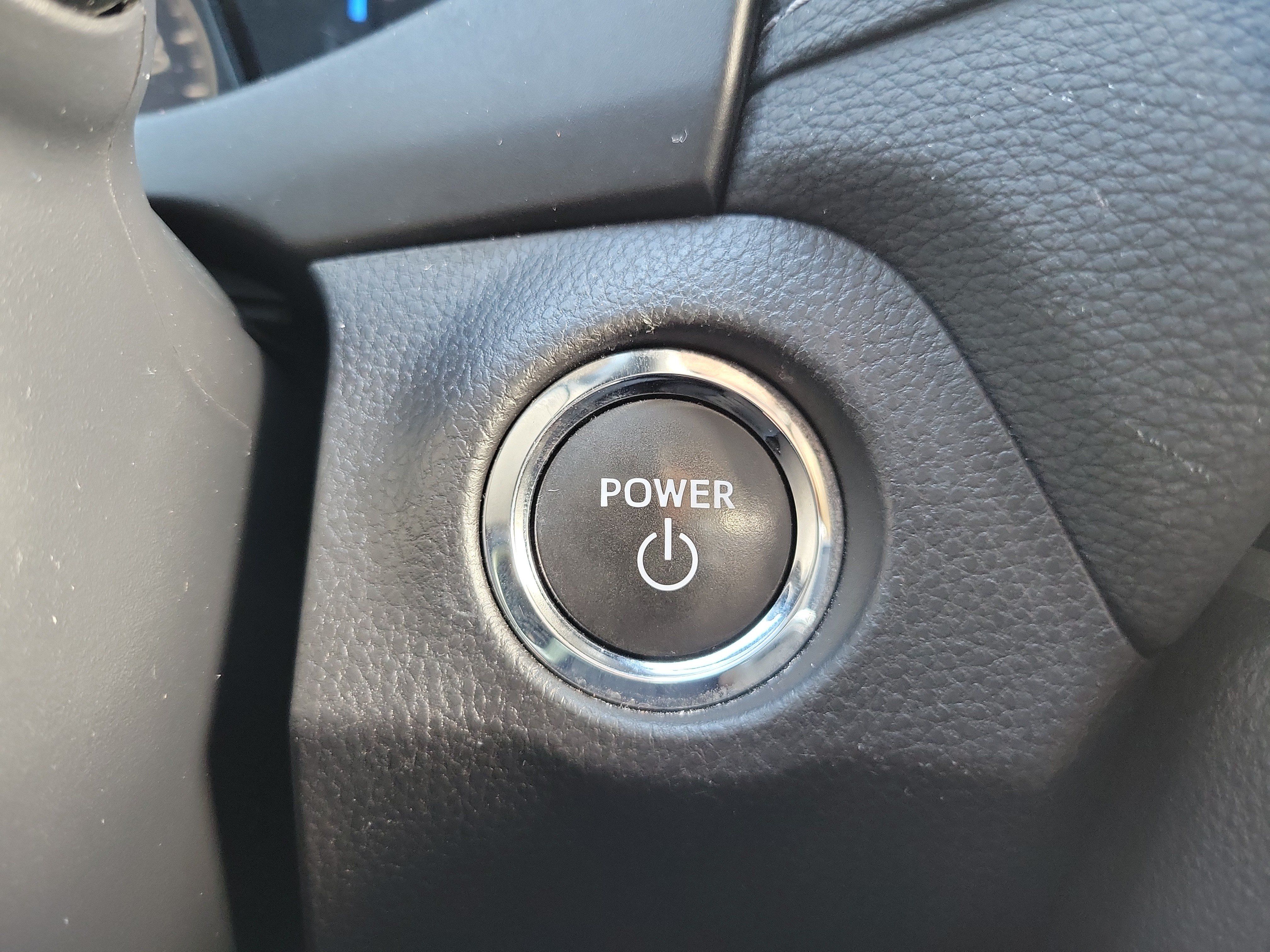 Certified 2025 Toyota RAV4 XLE AWD/4WD image 28