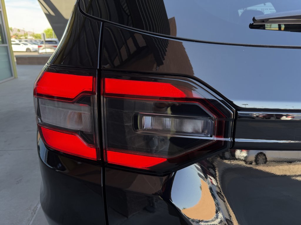 Used 2025 Honda Pilot Touring image 14