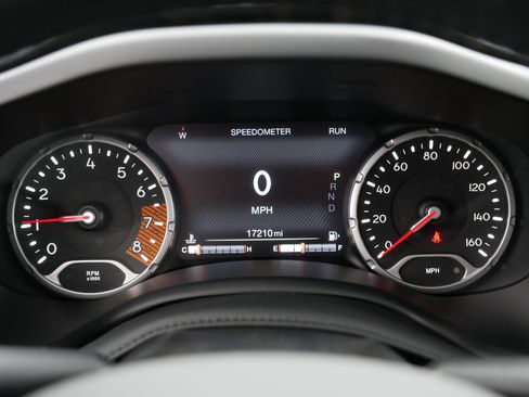 Used 2022 Jeep Renegade Latitude w/ Convenience Group image 21