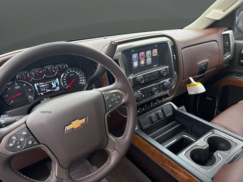 Used 2014 Chevrolet Silverado 1500 High Country w/ High Country Premium Package image 11