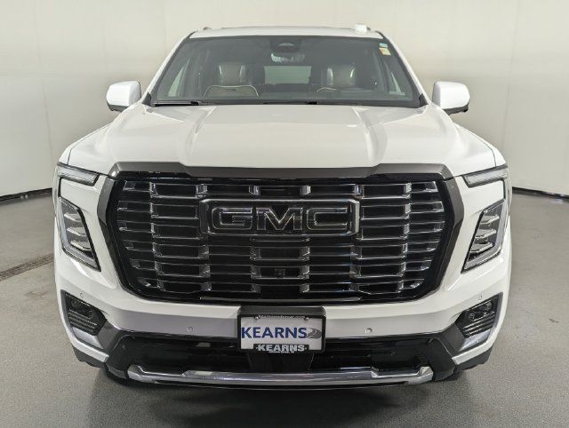 Used 2026 GMC Yukon XL Denali Ultimate AWD/4WD image 3