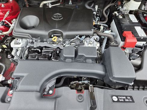 Used 2024 Toyota RAV4 XLE FWD image 30