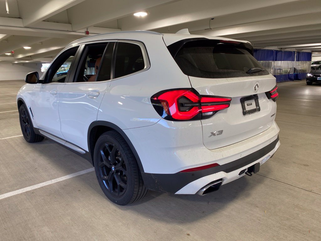 Used 2022 BMW X3 xDrive30i w/ Premium Package AWD/4WD image 3