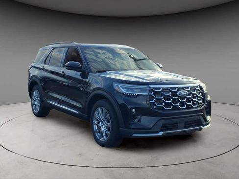New 2026 Ford Explorer Platinum image 13
