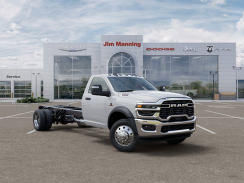 New 2026 RAM 5500 Tradesman AWD/4WD image 5