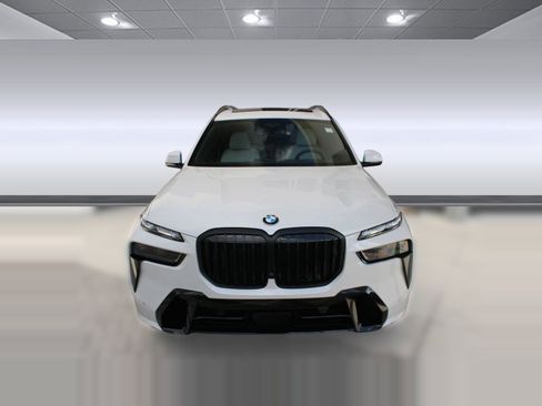 New 2026 BMW X7 xDrive40i image 6