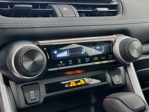 Used 2025 Toyota RAV4 LE image 23