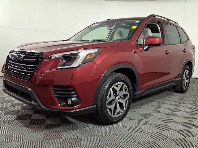 Used 2024 Subaru Forester Premium AWD/4WD image 6