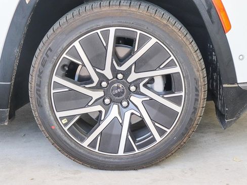 New 2025 Jeep Wagoneer S Limited image 11