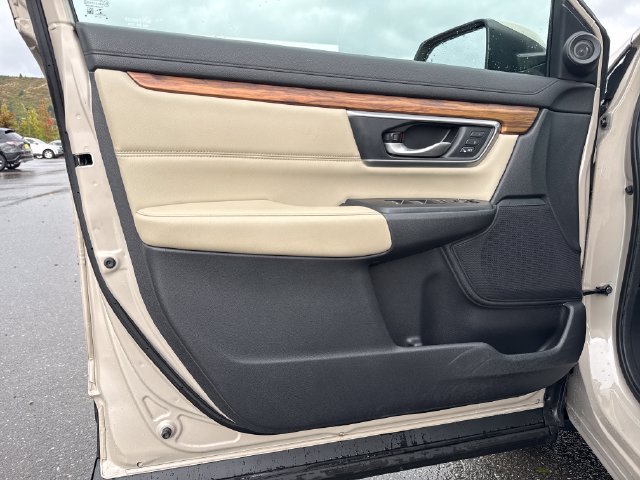 Used 2019 Honda CR-V Touring image 18