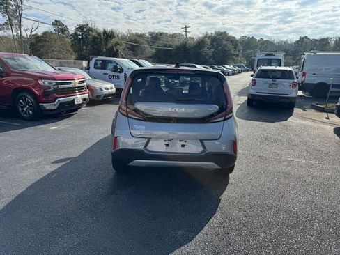 Used 2023 Kia Soul LX w/ Option Group 015 image 7