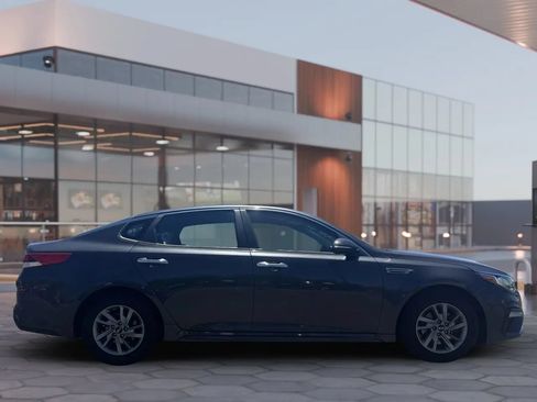 Used 2019 Kia Optima LX FWD image 10