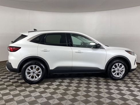 Used 2023 Ford Escape Active AWD/4WD image 26