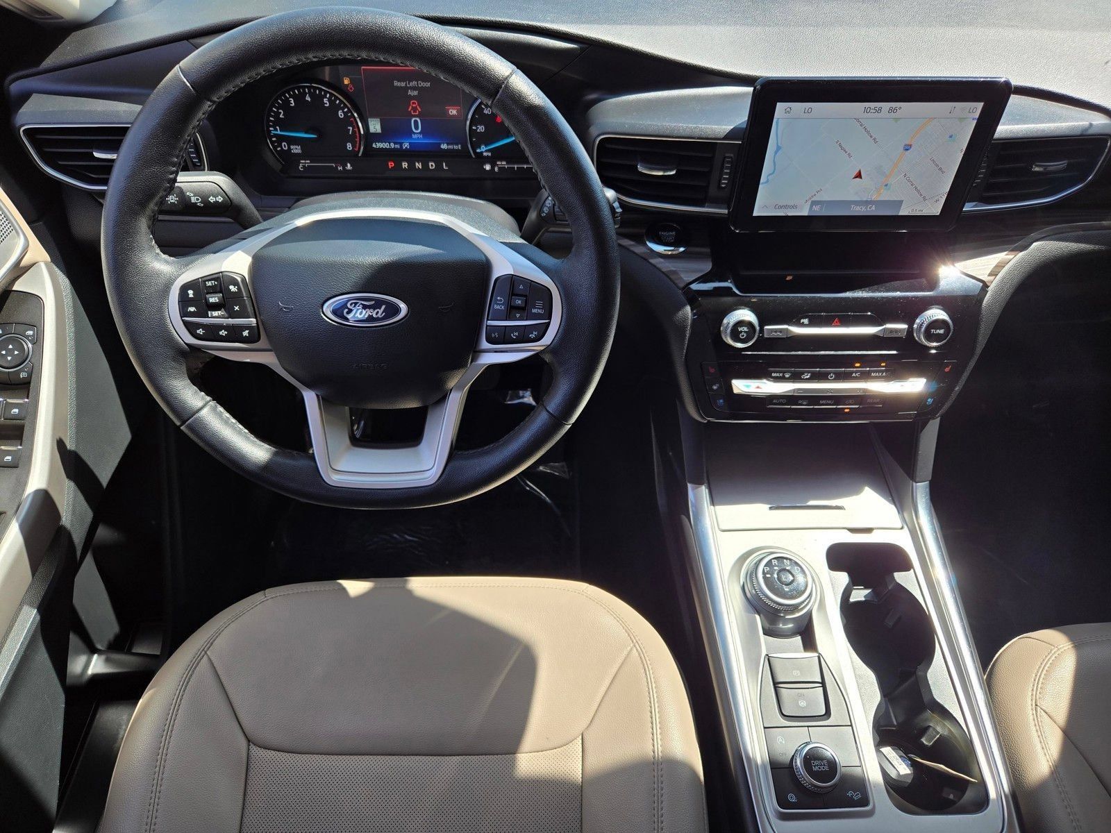 Used 2024 Ford Explorer Limited AWD/4WD image 12