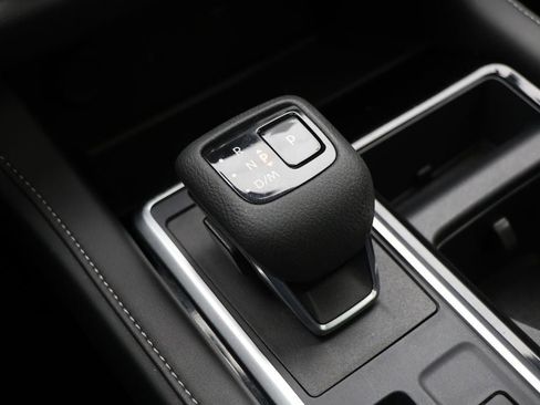 Used 2024 Nissan Pathfinder SL w/ SL Premium Package image 28