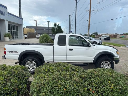 Used 2003 Toyota Tacoma PreRunner RWD image 8