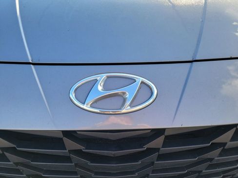 Used 2023 Hyundai Elantra SEL w/ Convenience Package FWD image 12
