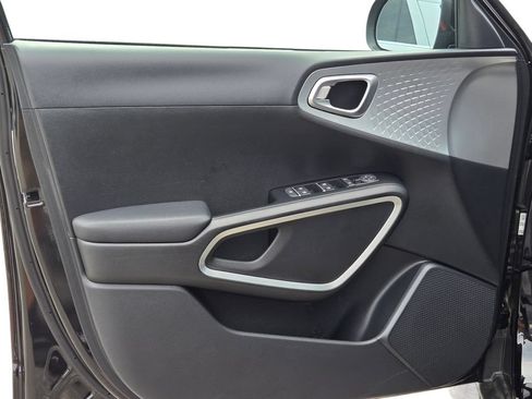 Certified 2024 Kia Soul S FWD image 15