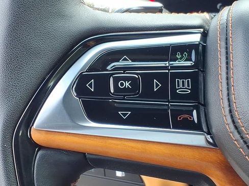 Certified 2025 Jeep Grand Cherokee Summit AWD/4WD image 12