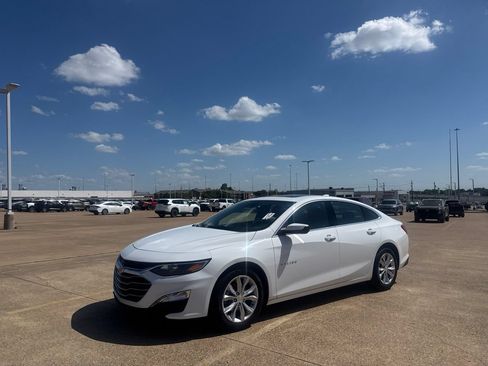 Used 2024 Chevrolet Malibu LT FWD image 9