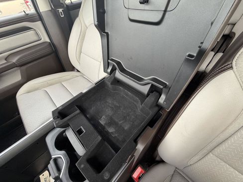 Used 2025 RAM 1500 Laramie AWD/4WD image 14