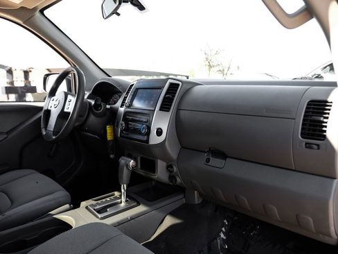 Used 2019 Nissan Frontier S image 9