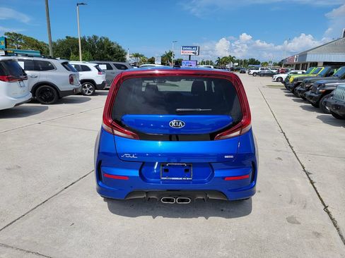 Used 2021 Kia Soul Turbo FWD image 4