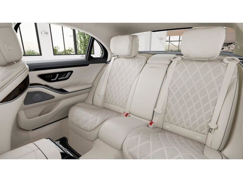 New 2026 Mercedes-Benz S 580e 4MATIC Sedan image 5