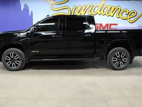 Used 2020 GMC Sierra 1500 AT4 w/ Technology Package AWD/4WD image 8