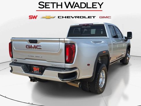 Used 2022 GMC Sierra 3500 Denali AWD/4WD image 8