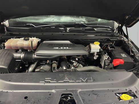 Used 2021 RAM 1500 Limited AWD/4WD image 9