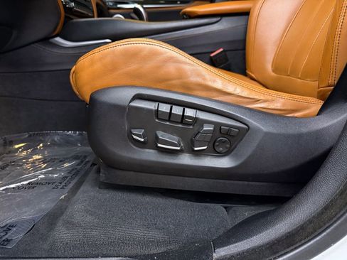Used 2015 BMW X5 M image 16