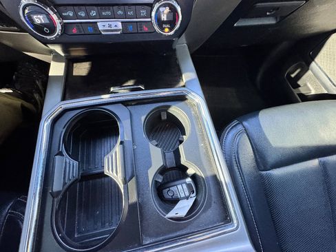 Used 2022 Ford F350 Lariat w/ Lariat Ultimate Package image 28